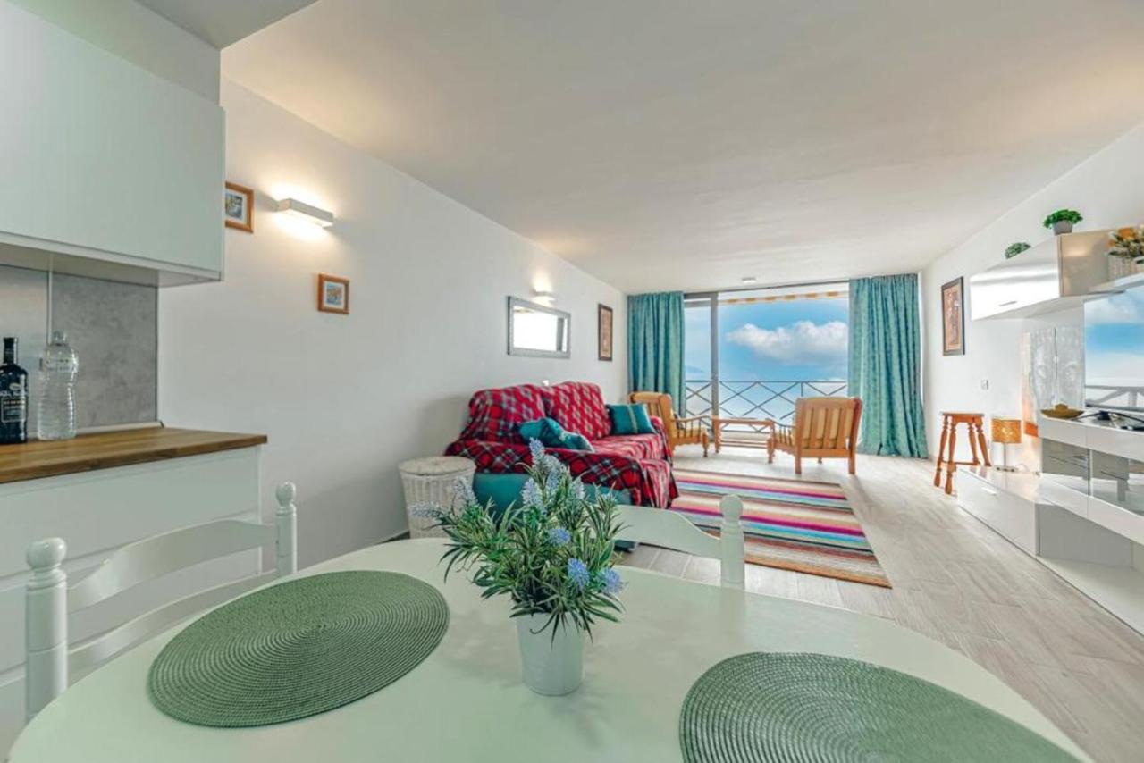 Neptuno Oceanview Suite With Pool And Beach Private Access ปัวร์โตเดซานตีอาโก ภายนอก รูปภาพ